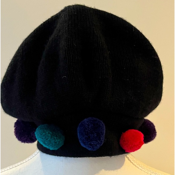 Beret style hat very cute knit with colorful balls surrounding brim - Picture 2 of 6